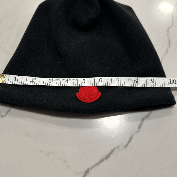 Moncler Reversible Logo Hat - Picture 3 of 9